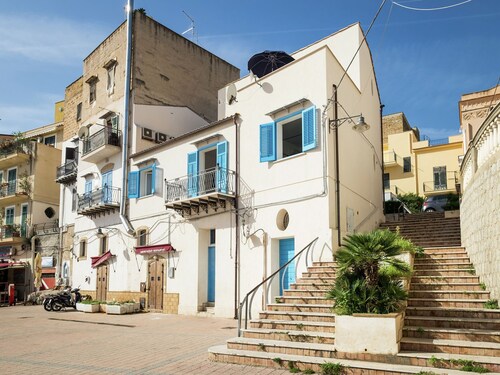 Pleasant Holiday Home in Santa Flavia