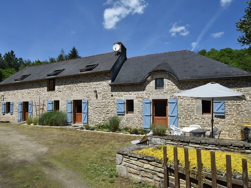 House in a Former Mill, Surrounded by a Large Garden and Outdoor Play Area