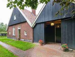 Apartment | Exterior - Cozy Apartment in Enschede near Forest (Enschede)