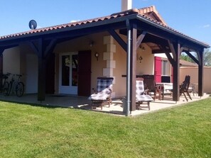 Villa | Exterior - Villa in Les Forges With Golf Access (Les Forges)