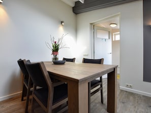 Dining - Deluxe Apartment on Small Campsite in Natural Surroundings near German Border (Aerdt)