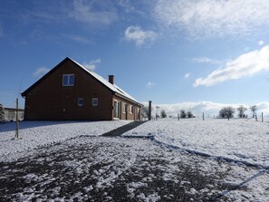 Villa | Exterior - Modern Villa in Rochefort Close to the Horses (Rochefort)