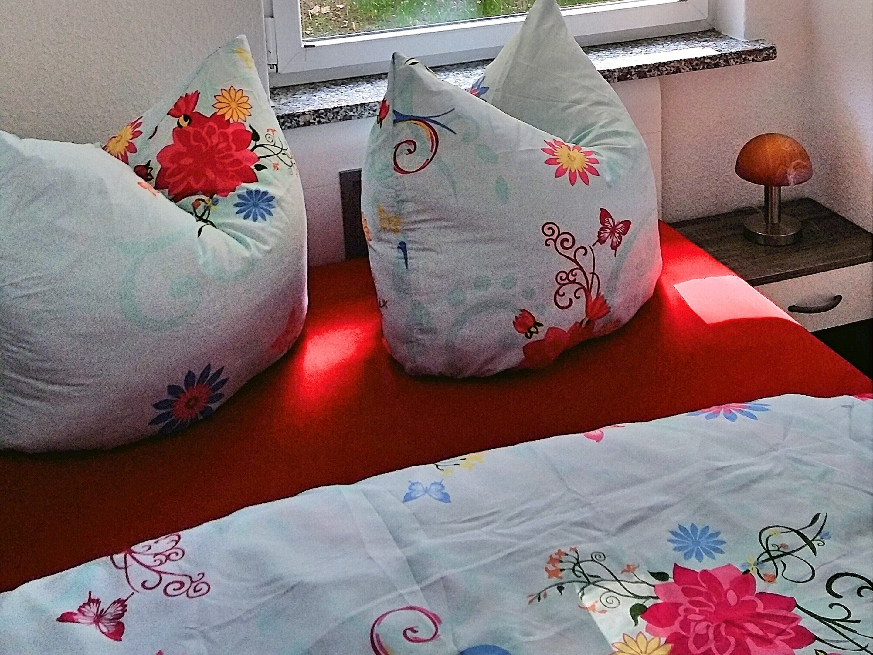 House | 1 bedroom, individually furnished, bed sheets