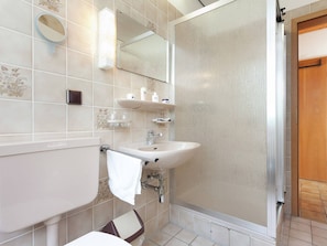 Bathroom - Cozy Apartment in Sankt Andreasberg near Ski Area (Braunlage)