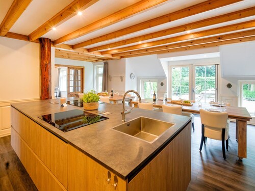 Spacious Farmhouse With Sauna, Hottub