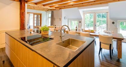 Spacious Farmhouse With Sauna, Hottub