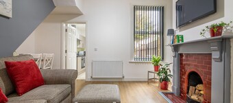 Platform Fishing Quarter Apartments