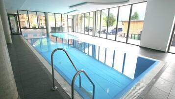 Apartment | Pool | Outdoor pool