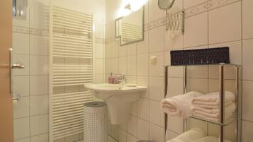 Shower, towels