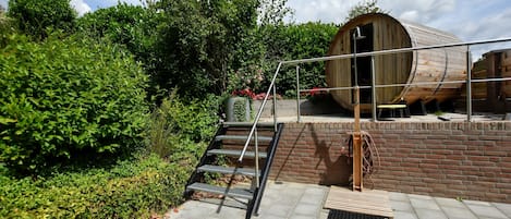 House | Spa treatment