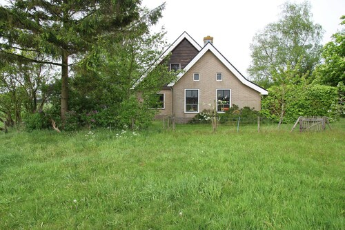Holiday Home in Friesland Near Lake Nederhorst