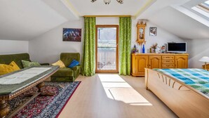 House | 2 bedrooms, individually furnished, bed sheets - Bauernhof in Spandlberg am Hohe Bogen (Neukirchen Beim Heiligen Blut)