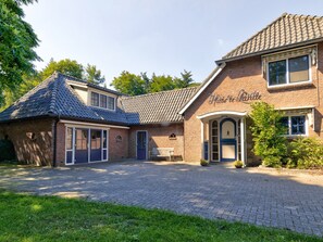 Exterior - Peaceful Holiday Home in Wesepe With Garden (Wesepe)