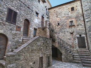 Exterior - Historic Castle With View (Gualdo Cattaneo)