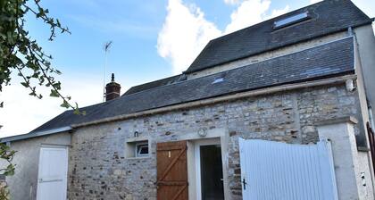 Lovely Holiday Home in Sainte-honorine-des-pertes Near Sea"