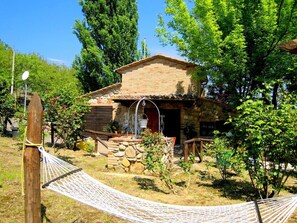 House | Garden - Montana Escape, Tuscan Stay (Chiusdino)