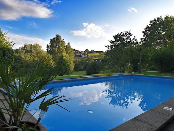 Apartment | Pool | Outdoor pool