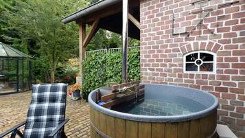 House | Spa treatment