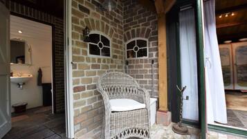 House | Balcony