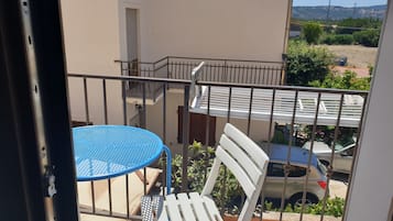 Doppel- oder Zweibettzimmer, Balkon (Simone) | Balkon