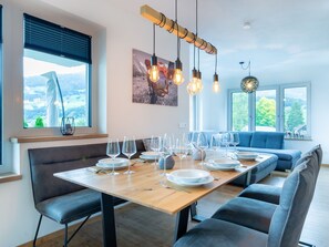 Dining - Comfortable Apartment in Hollersbach im Pinzgau With Terrace (Hollersbach im Pinzgau)