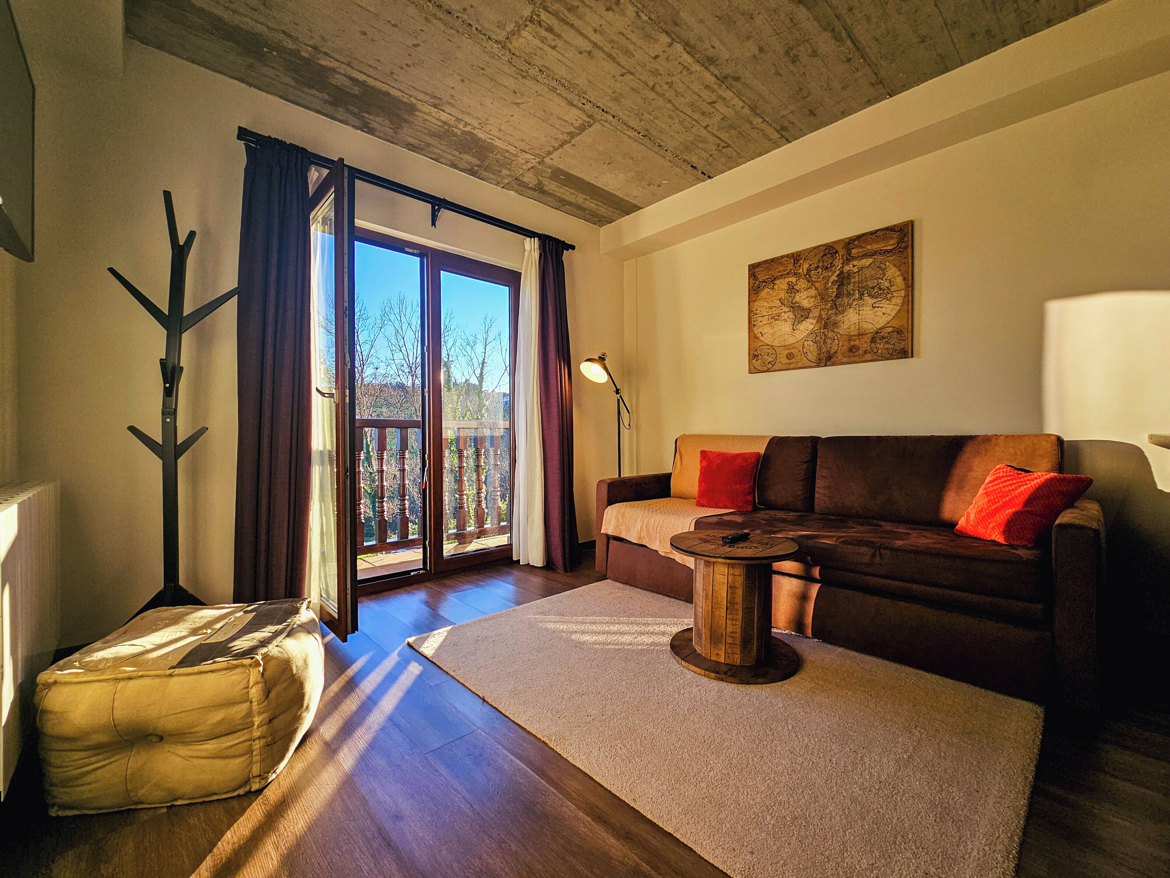 Comfort-Apartment, 1 Schlafzimmer | Wohnbereich | Smart-TV