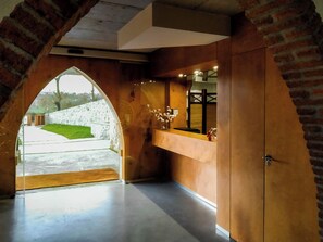 Reception - Apartamentos Estela de Altamira (Santillana del Mar)