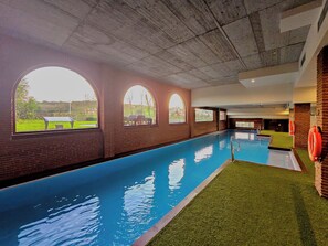 Indoor pool, seasonal outdoor pool, open noon to 8:00 PM, pool loungers - Apartamentos Estela de Altamira (Santillana del Mar)