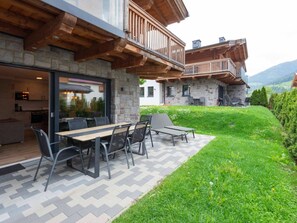 Dining - Chalet in Niedernsill Near Ski Slopes (Niedernsill)