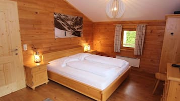 Chalet | 4 slaapkamers, individueel gemeubileerd