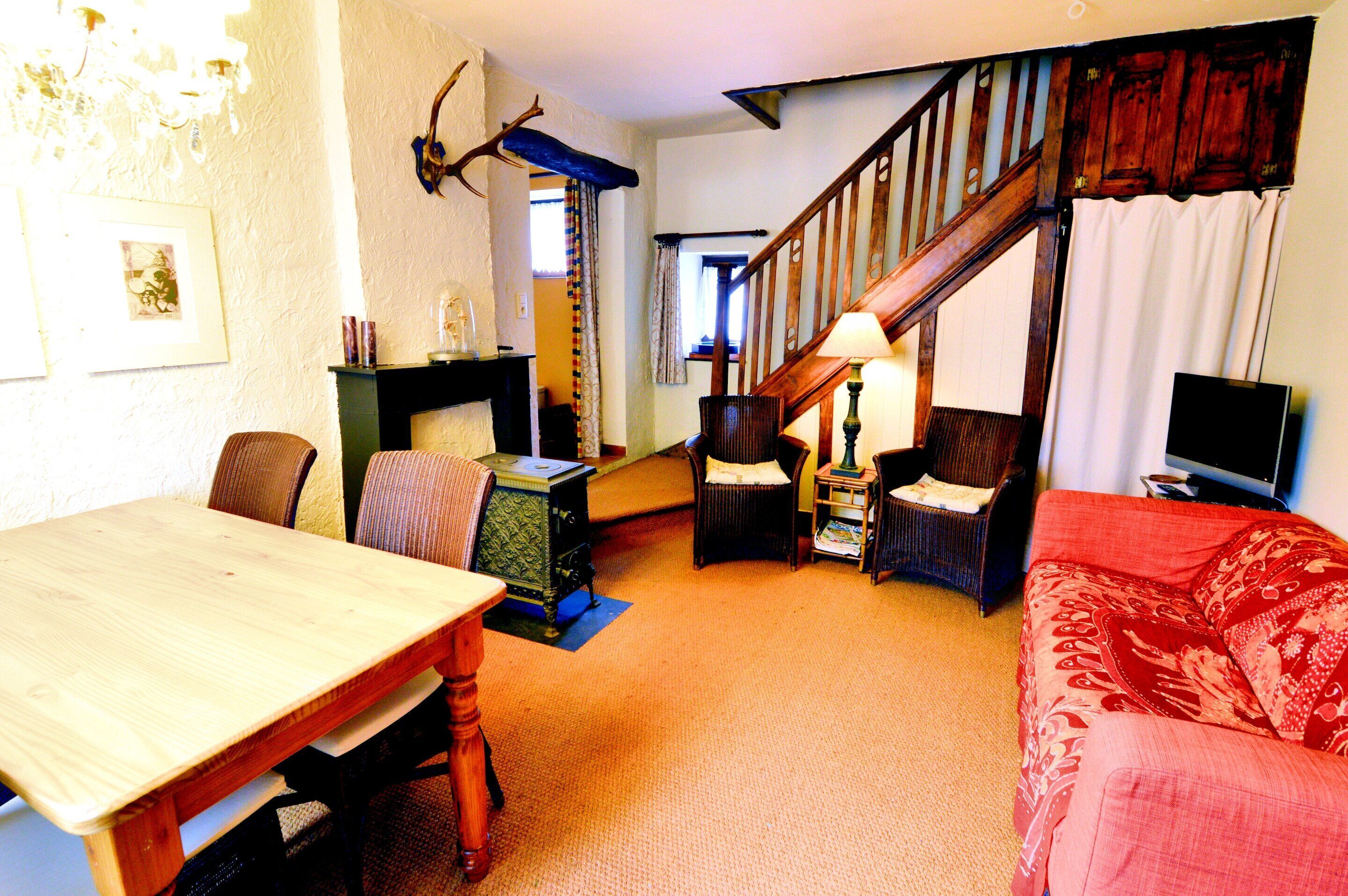 Cottage | Ruang keluarga