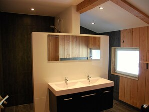 Chalet | Bathroom