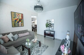 Smart TV - Apartment located just 7 minutes from the city center (Los Alamos)