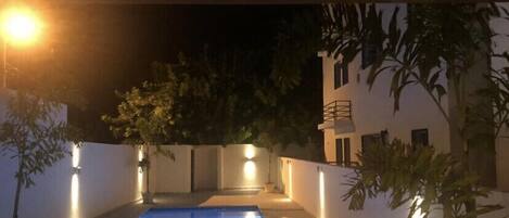 Alberca al aire libre