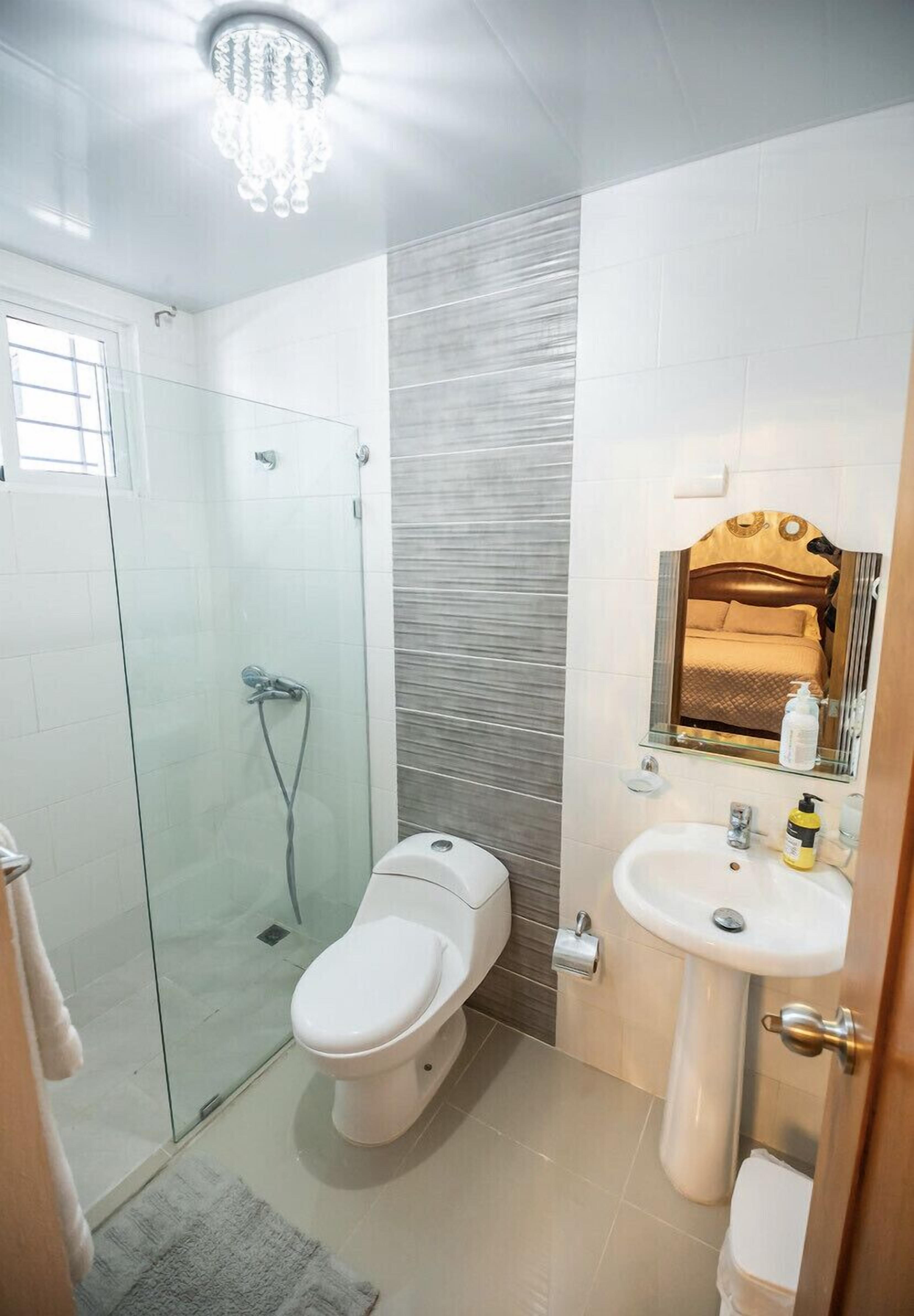 Shower, towels