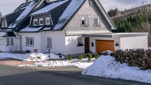 Exterior - Luxury Apartment in Küstelberg Sauerland near Ski Area (Medebach)