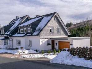 Exterior - Luxury Apartment in Küstelberg Sauerland near Ski Area (Medebach)