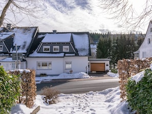 Exterior - Luxury Apartment in Küstelberg Sauerland near Ski Area (Medebach)