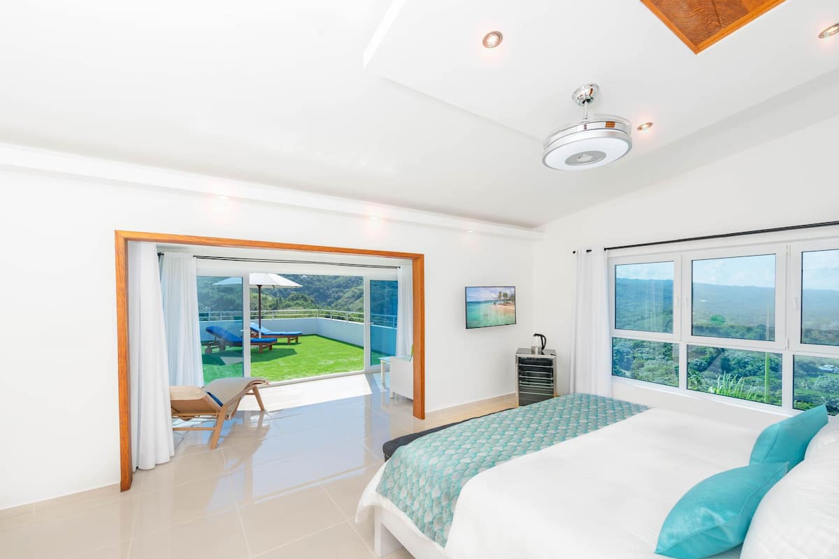 Luxury Suite | 1 bedroom, Egyptian cotton sheets, premium bedding, down comforters