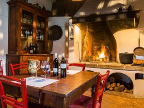 House | Dining