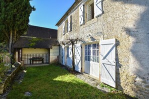 Exterior - Charming Stay in Montfaucon (Montfaucon)
