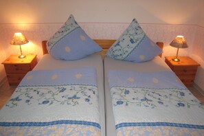 1 habitación y ropa de cama
