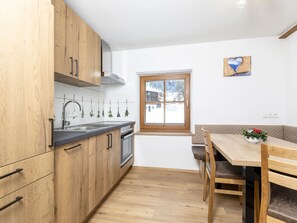 Apartment | Private kitchen | Fridge, microwave, oven, dishwasher