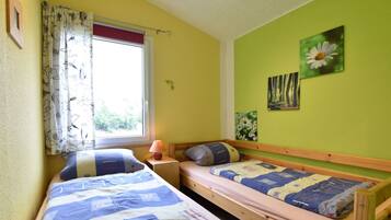 Bungalow | 2 Schlafzimmer, individuell eingerichtet, Bettwäsche