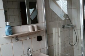 Bathroom - Ruhige Ferienwohnung in Polle (Polle)