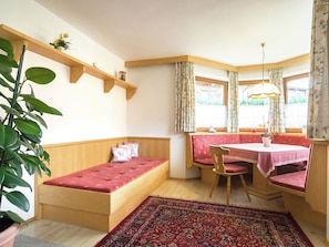 Apartment | Living room - Beautiful Apartment in Neustift im Stubaital With Garden (Neustift Im Stubaital)