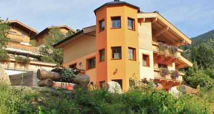 Spacious Holiday Home in Saalbach-Hinterglemm near Ski Area