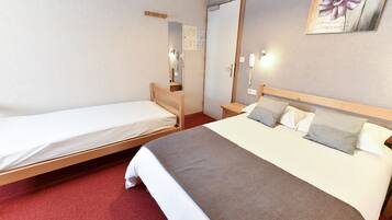 Desk, iron/ironing board, cots/infant beds, free WiFi