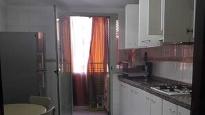 Apartament, 2 dormitoris | Cuina privada