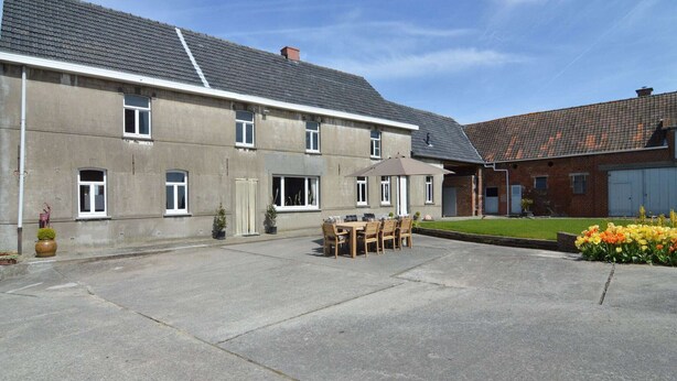 Exterior - Holiday Home in Flemish Ardennes With Large Garden (Zwalm)